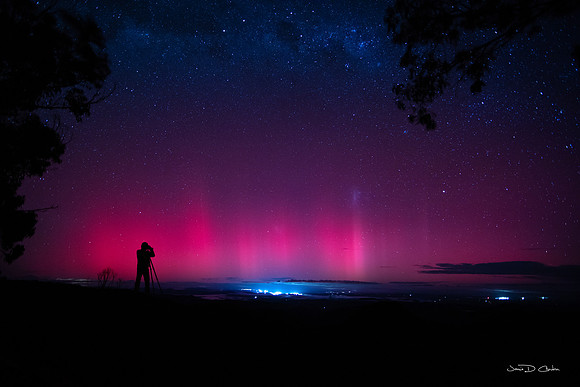 Aurora Australis Narrabri - In the moment
