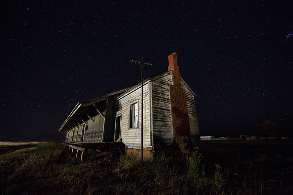Hay Plains Train Station